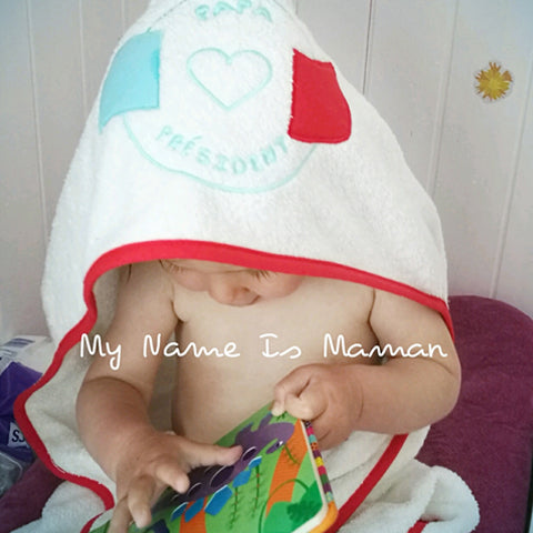 My Name Is Maman a testé la cape de bain Bébé Président