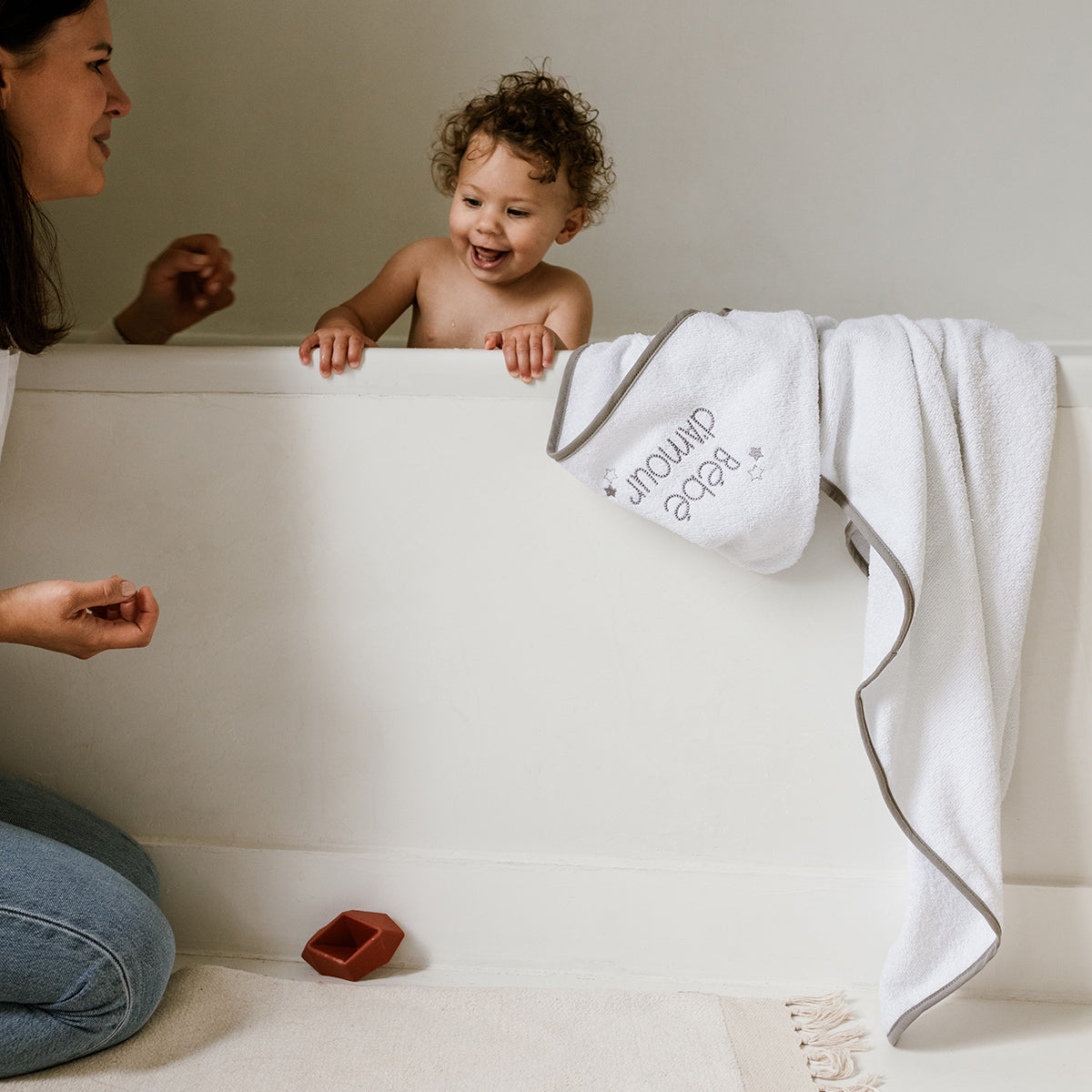 Cape de bain bébé Naissance 100x100 cm en Coton Petit Cœur