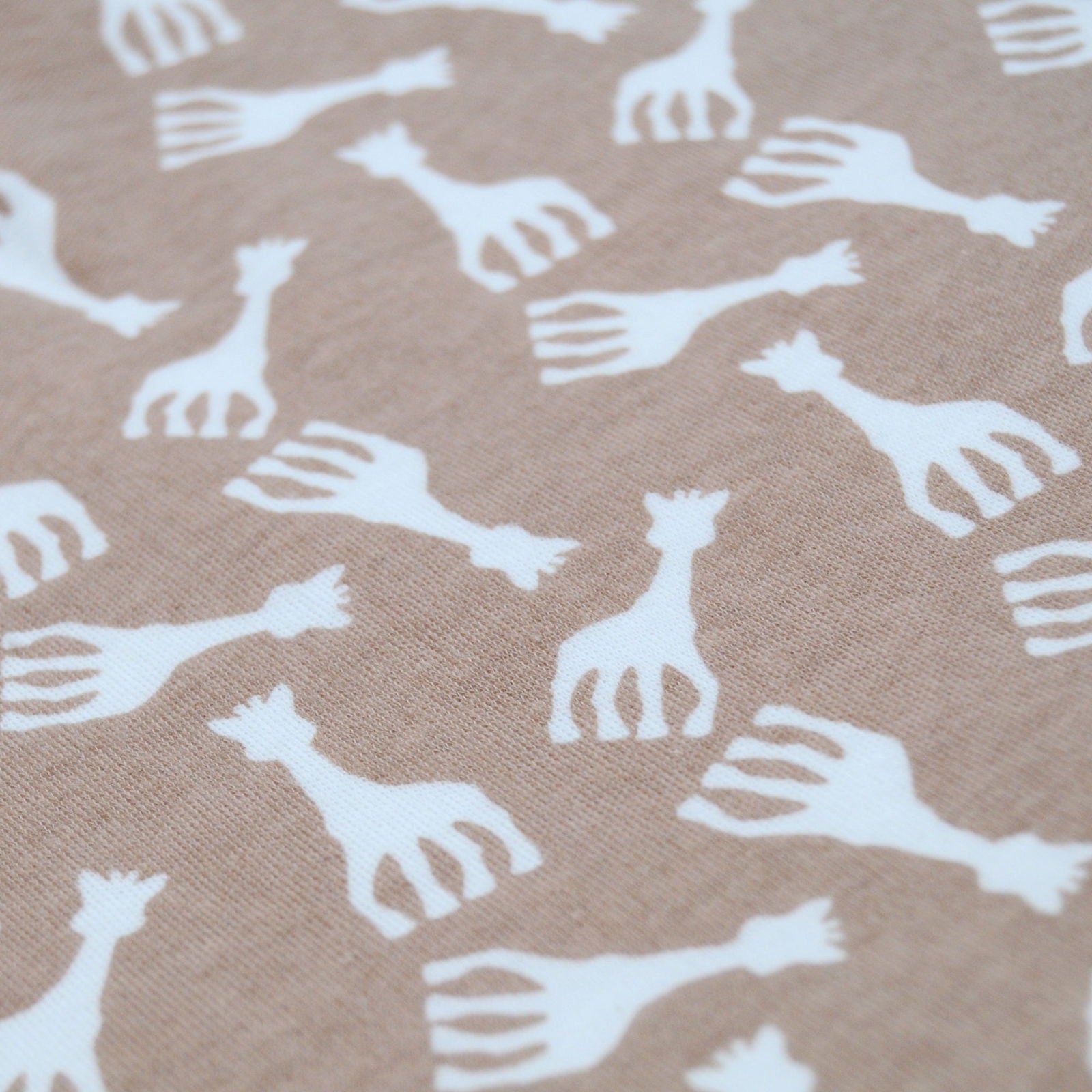 Lot de 7 bavoirs naissance brodés à lacets Sophie la Girafe Paris - 